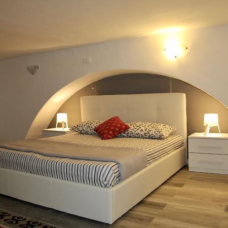 Vittoria Apartment คาตาเนีย ภายนอก รูปภาพ