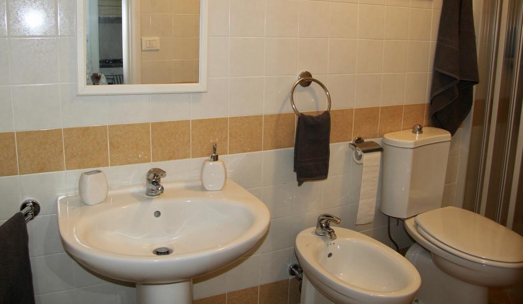 Vittoria Apartment คาตาเนีย ภายนอก รูปภาพ
